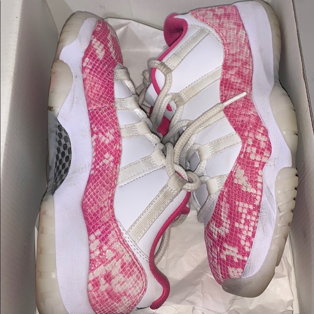 Air Jordan 11 Retro low (pink snakeskin) - Picture 2 of 6